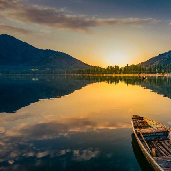 Srinagar Where Nature Beckons